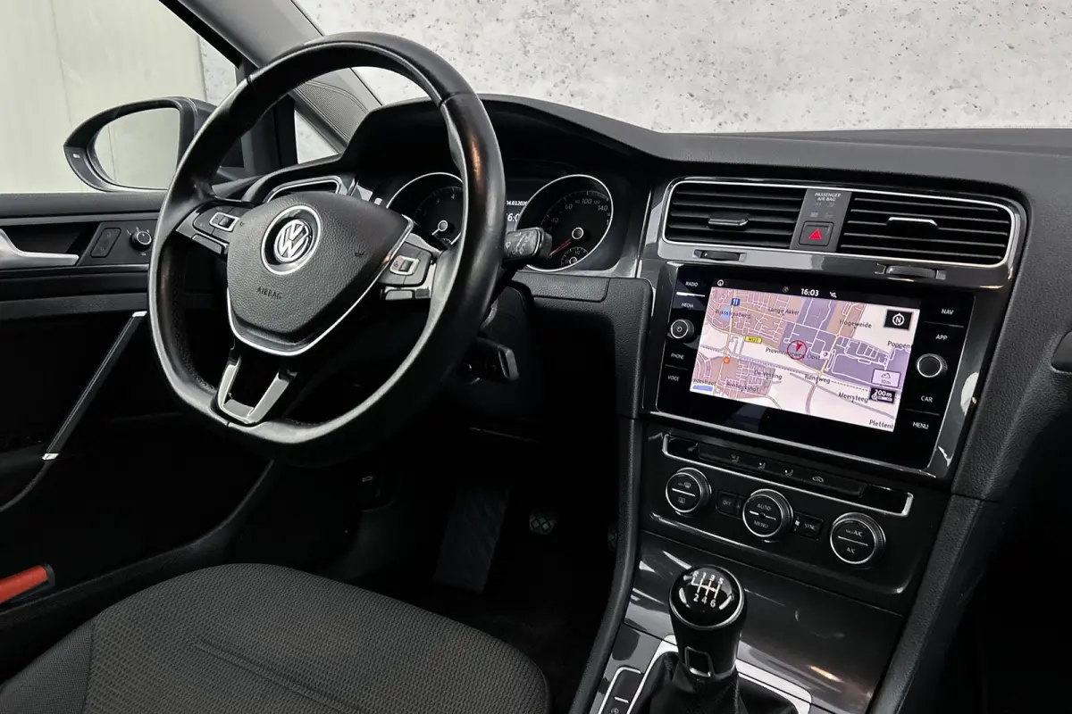 1.0 TSI Comfortline | Adaptieve cruise control | Camera | Apple Carplay