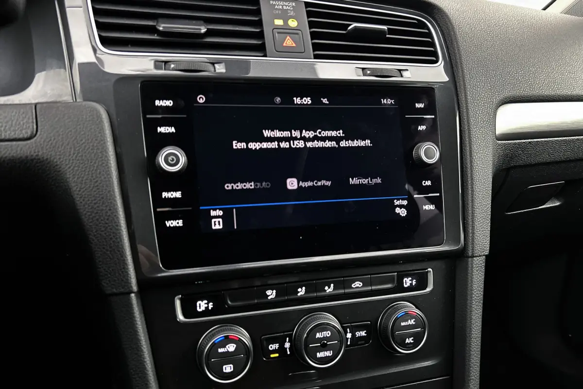 1.0 TSI Comfortline | Adaptieve cruise control | Camera | Apple Carplay