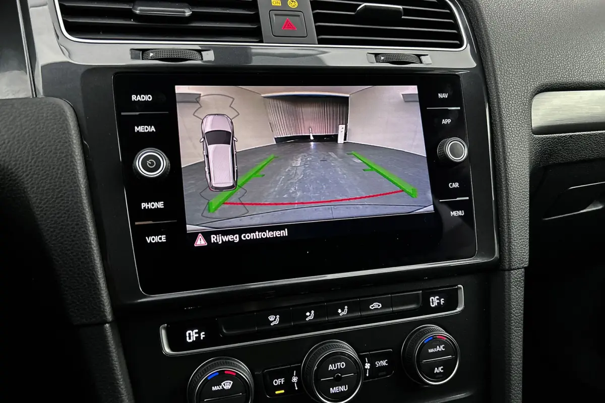 1.0 TSI Comfortline | Adaptieve cruise control | Camera | Apple Carplay