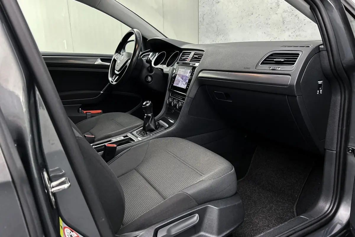 1.0 TSI Comfortline | Adaptieve cruise control | Camera | Apple Carplay