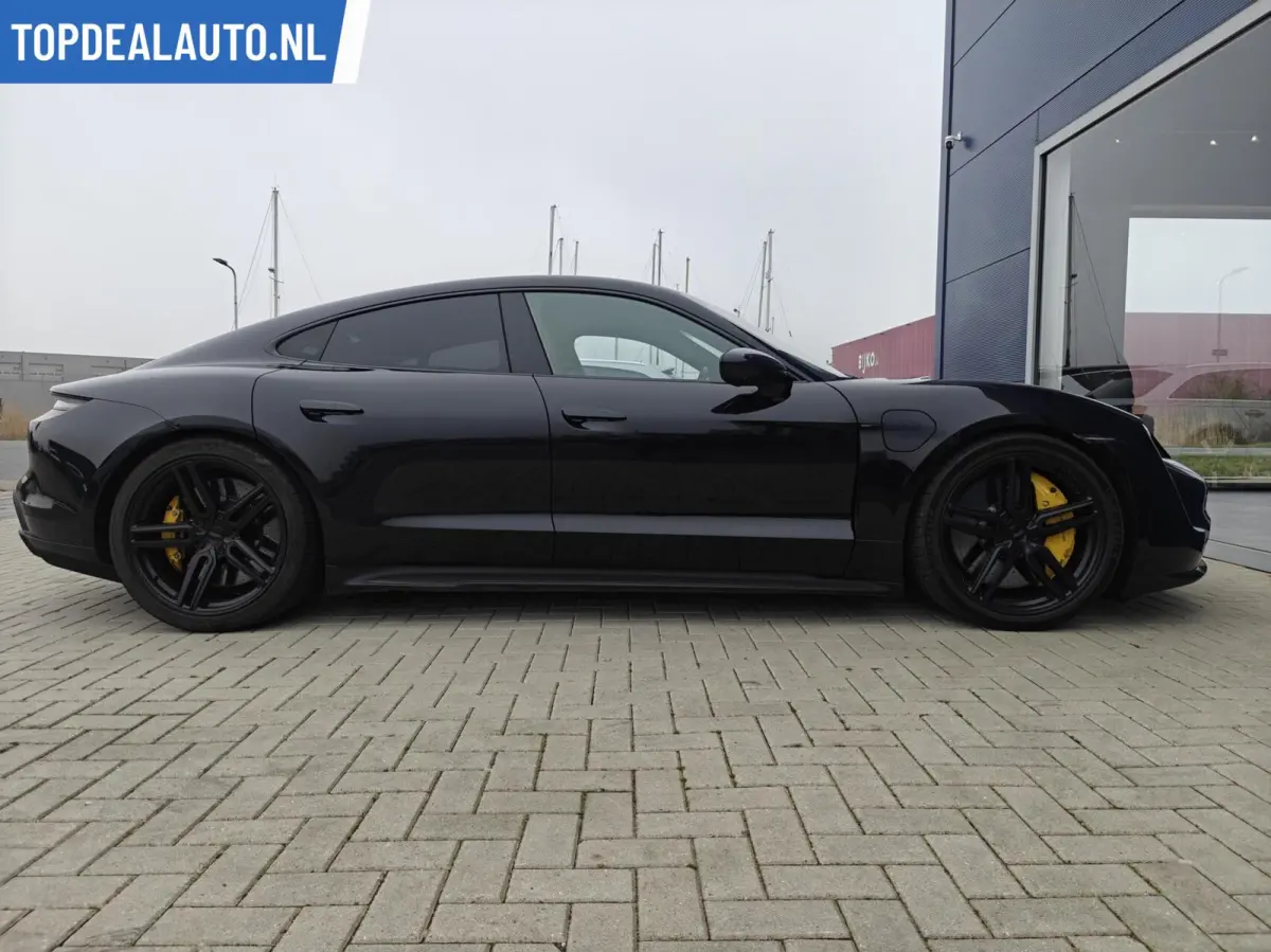 Turbo S 93 kWh 761Pk Ceramic/Head-up/Carbon