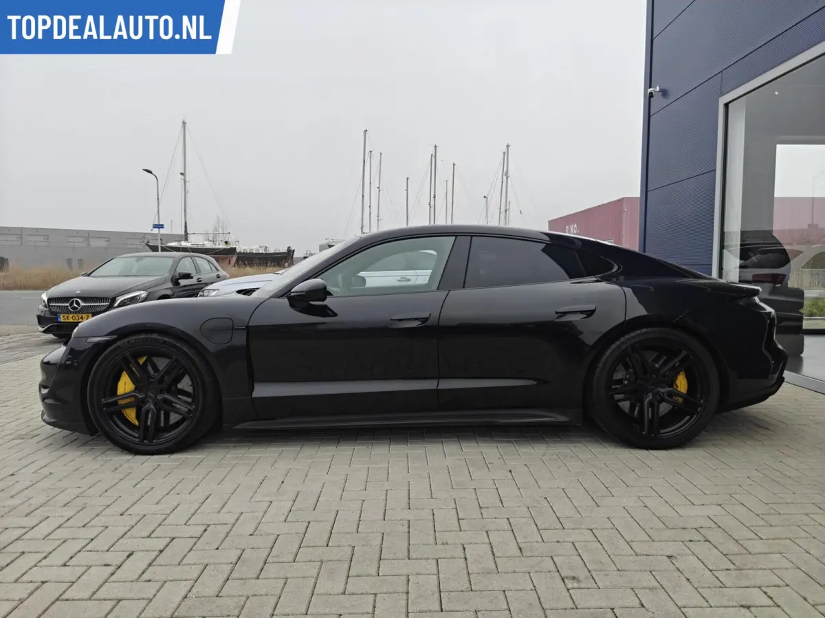 Turbo S 93 kWh 761Pk Ceramic/Head-up/Carbon