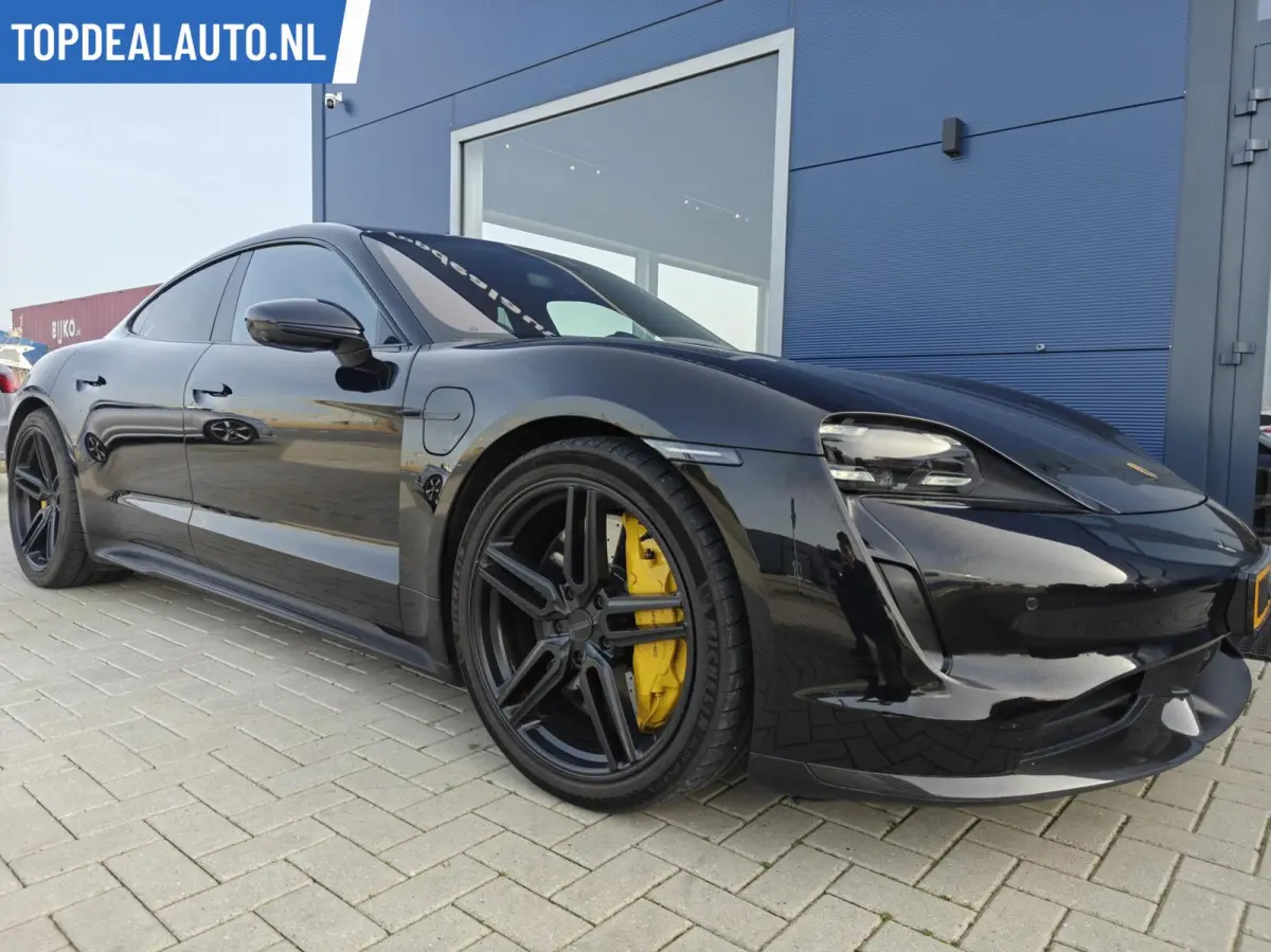 Turbo S 93 kWh 761Pk Ceramic/Head-up/Carbon