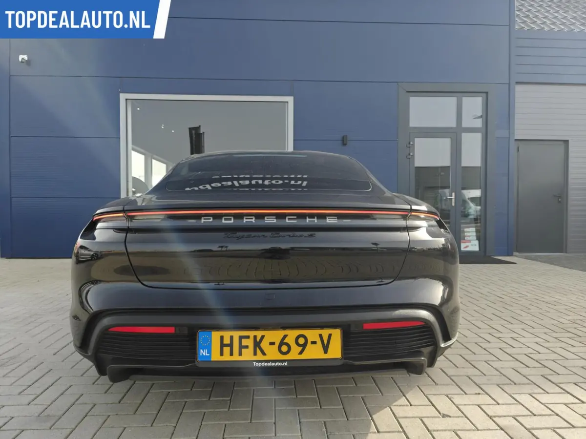 Turbo S 93 kWh 761Pk Ceramic/Head-up/Carbon