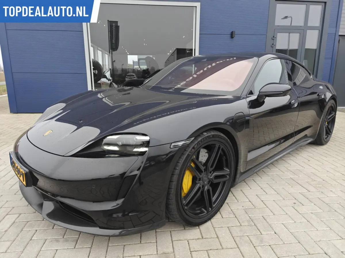 Turbo S 93 kWh 761Pk Ceramic/Head-up/Carbon