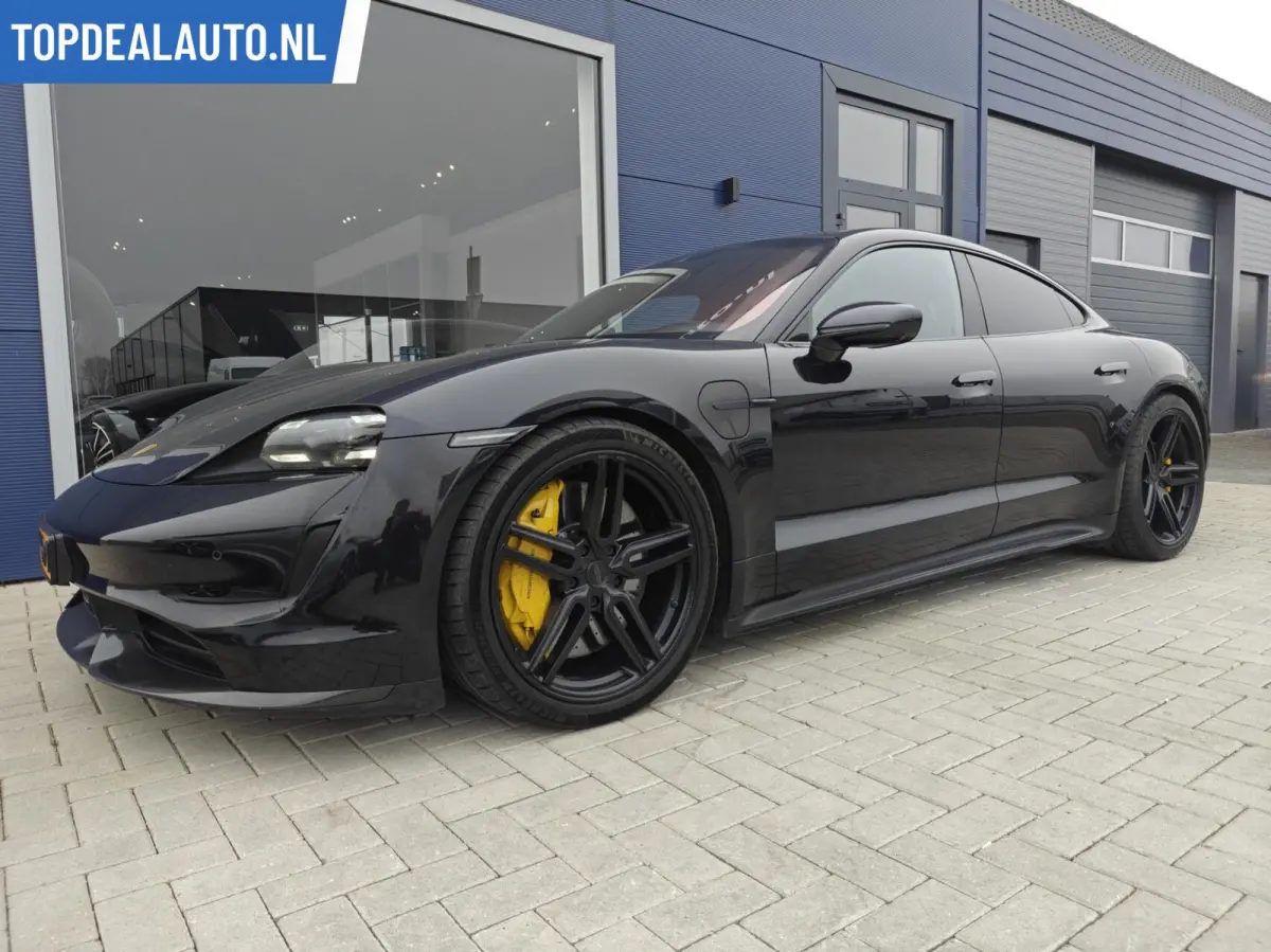 Turbo S 93 kWh 761Pk Ceramic/Head-up/Carbon