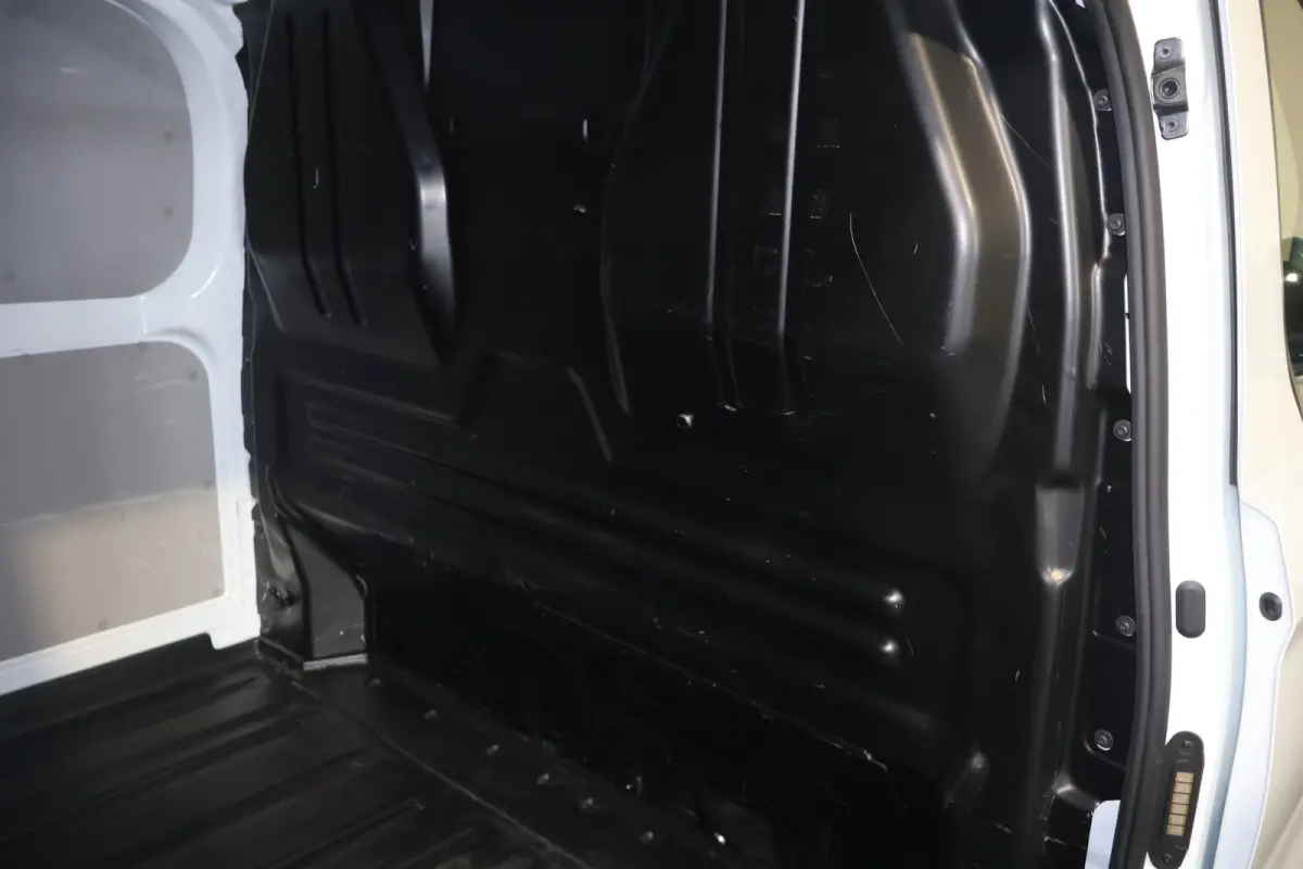 2.0 TDci 136pk L2 H1 Trend (koelwagen in productie)