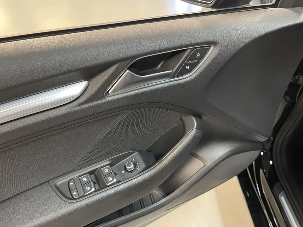35 TFSI CoD Advance 17"/Virtual Cockpit/Climate/PDC v+a/LED/Navigatie