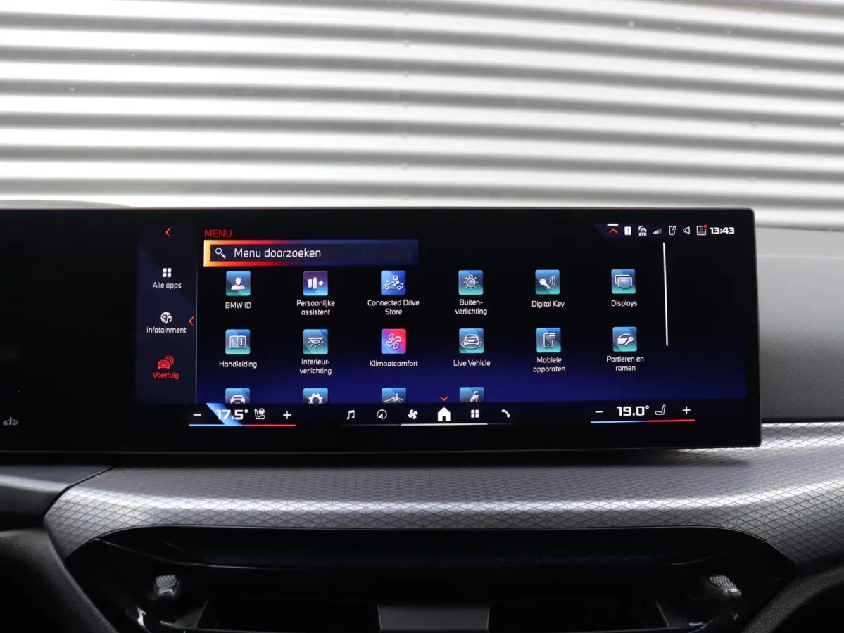 M440i xDrive | M Sport | Head-Up | Harman Kardon | Driving Assistant | Adaptive Cruise Control | Comfort Access | Air Collar | Standkachel | Parking Assistant Plus | 19'' LMV