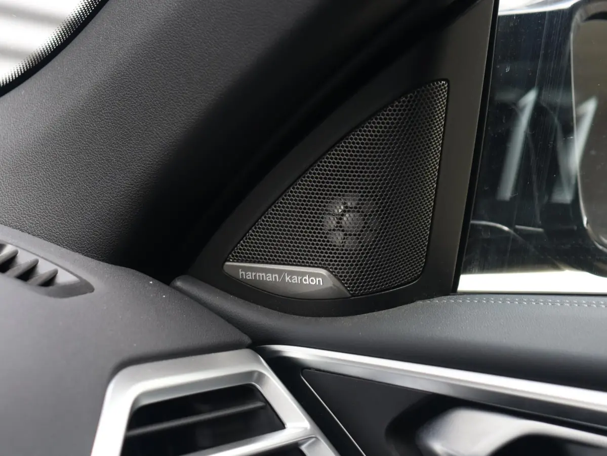 M440i xDrive | M Sport | Head-Up | Harman Kardon | Driving Assistant | Adaptive Cruise Control | Comfort Access | Air Collar | Standkachel | Parking Assistant Plus | 19'' LMV