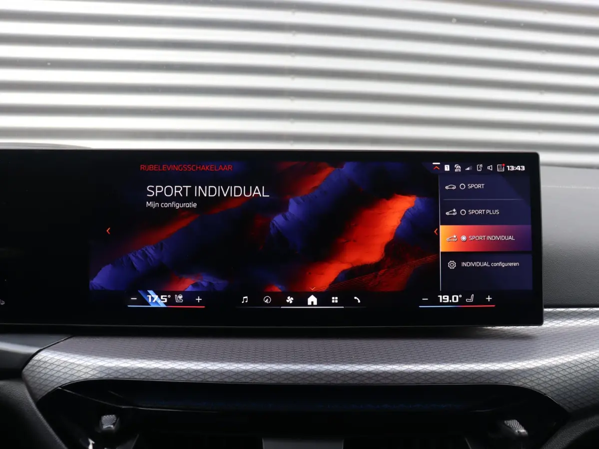 M440i xDrive | M Sport | Head-Up | Harman Kardon | Driving Assistant | Adaptive Cruise Control | Comfort Access | Air Collar | Standkachel | Parking Assistant Plus | 19'' LMV
