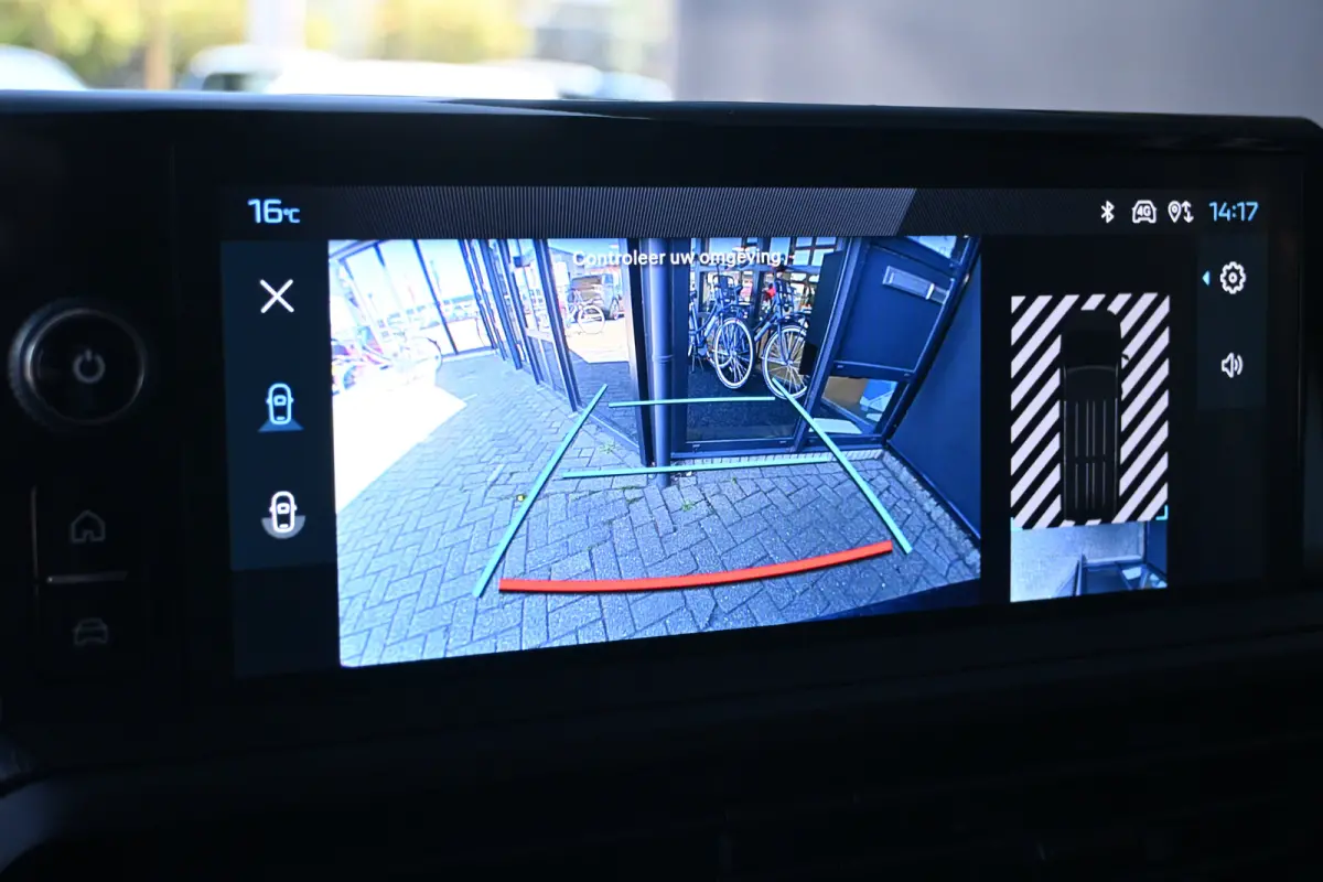 2.0D L3 145PK Automaat | Betimmering | Stuur/Stoelverwarming | Achteruitrijcamera | Navigatie | Apple carplay & android auto | BPM-vrij !!