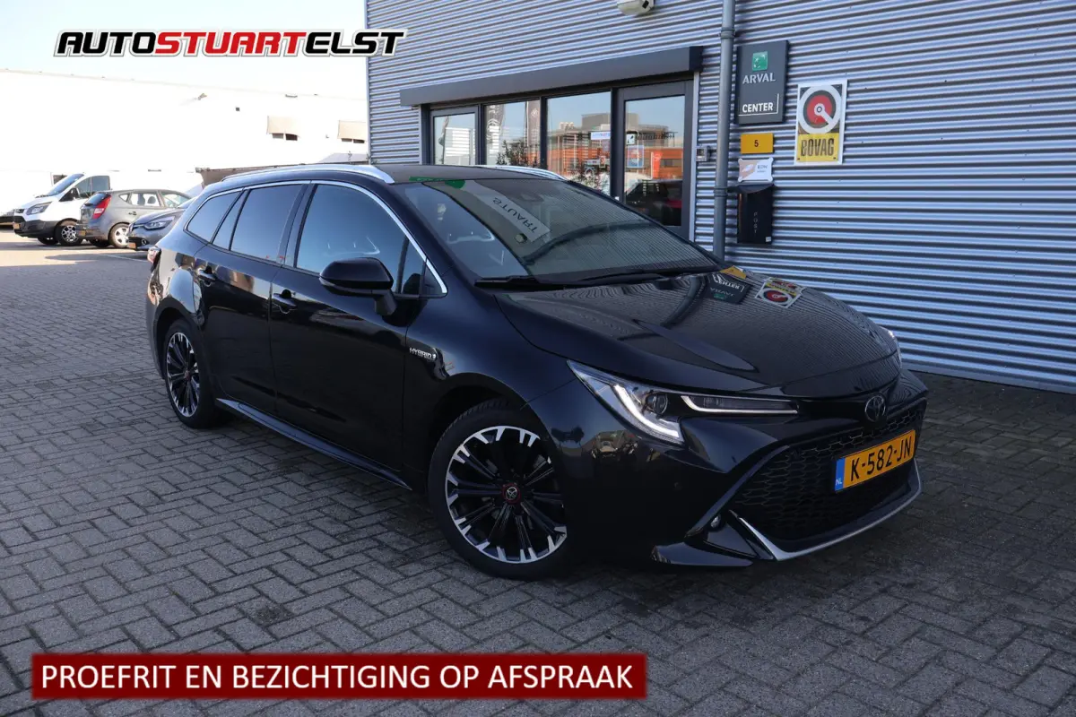2.0 Hybrid GR-Sport 1e Eigenaar | Volledig Onderh | NL-Auto | BTW | Camera | Stoelverwarming | ACC | Carplay | Bots | Full LED | Keyless | LMV | PDC