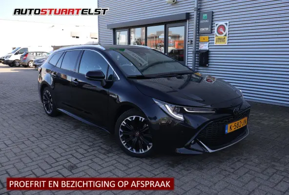 2.0 Hybrid GR-Sport 1e Eigenaar | Volledig Onderh | NL-Auto | BTW | Camera | Stoelverwarming | ACC | Carplay | Bots | Full LED | Keyless | LMV | PDC