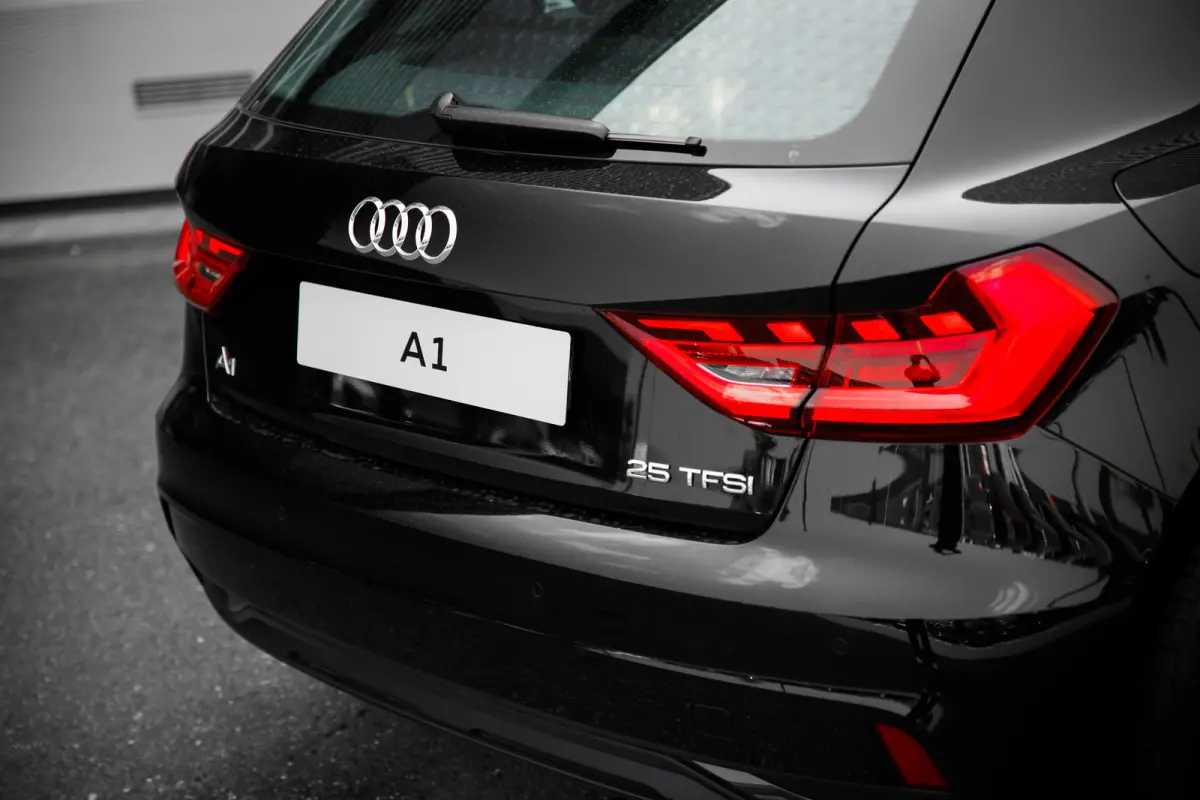 Advanced edition, (2024) | Airconditioning 2-zone | Audi smartphone interface | Audi virtual cockpit
