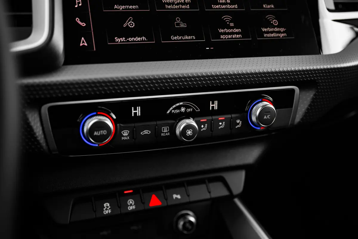 Advanced edition, (2024) | Airconditioning 2-zone | Audi smartphone interface | Audi virtual cockpit