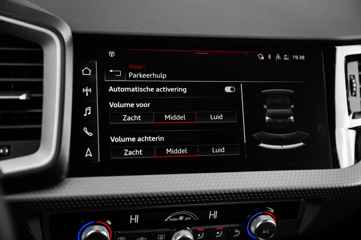 Advanced edition, (2024) | Airconditioning 2-zone | Audi smartphone interface | Audi virtual cockpit
