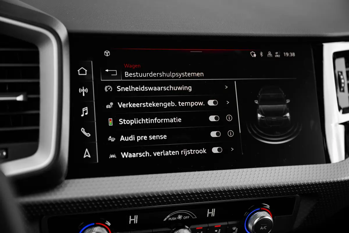 Advanced edition, (2024) | Airconditioning 2-zone | Audi smartphone interface | Audi virtual cockpit