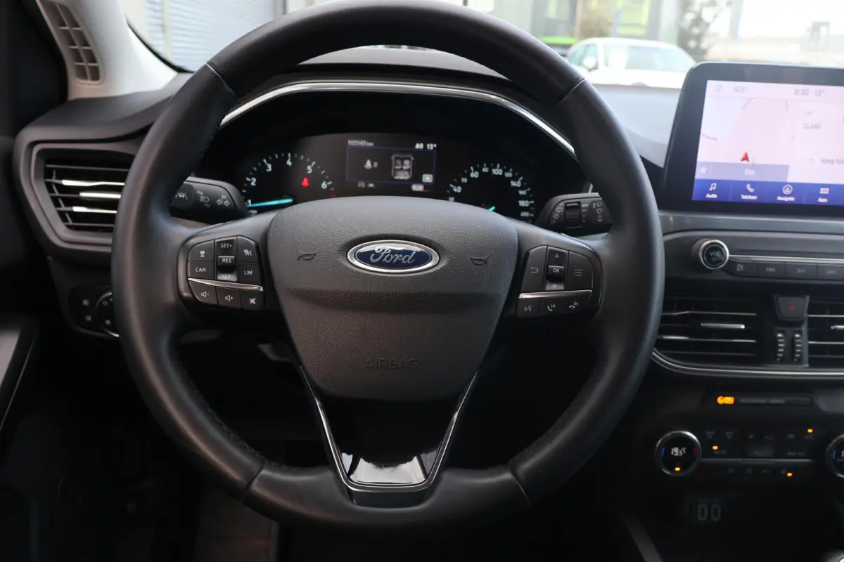 1.0 Active Business 1e Eigenaar | Volledig Onderh | NAP | BTW | Camera | Af Trekhaak | Winterpakket | Navi | Ad Cruise | Carplay | Bots | Full Led | Keyless | Start/Stop | Hill-Hold