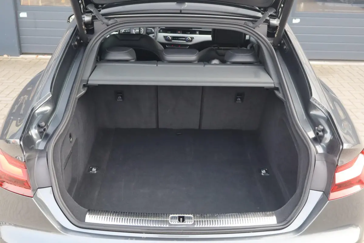 40 TFSI 204pk S-tronic S Edition | Achteruitrijcamera | Side Assist | Matrix LED | Elektr. Voorstoelen