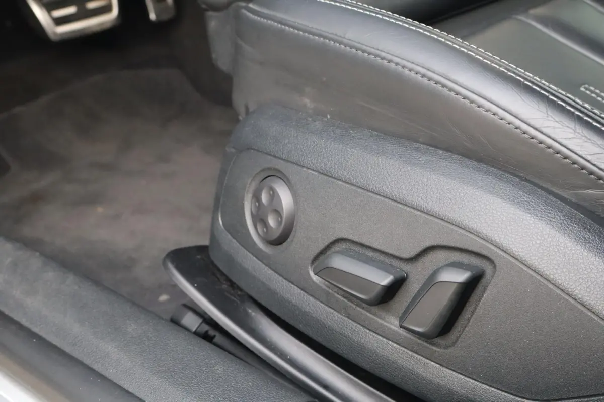 40 TFSI 204pk S-tronic S Edition | Achteruitrijcamera | Side Assist | Matrix LED | Elektr. Voorstoelen
