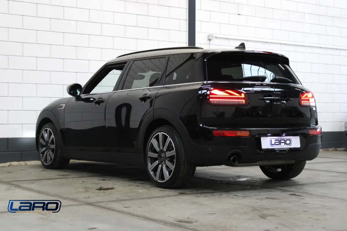 Mini 1.5 Cooper MINI Yours 136 pk | Pano Leer Camera CarPlay Sfeer Keyless