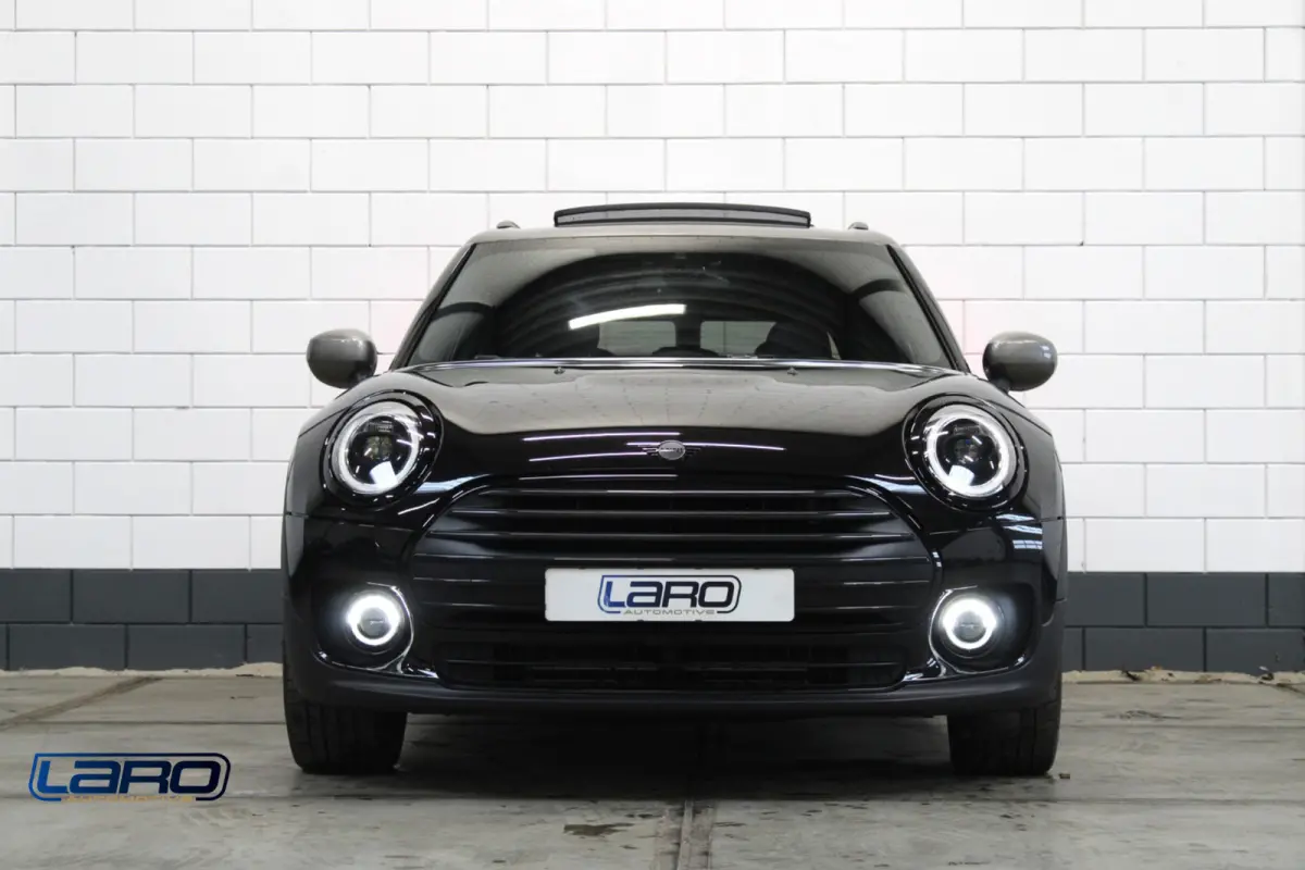 Mini 1.5 Cooper MINI Yours 136 pk | Pano Leer Camera CarPlay Sfeer Keyless