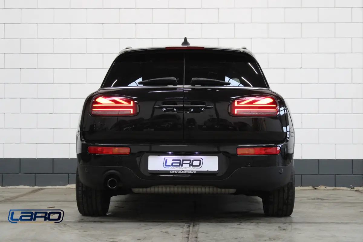 Mini 1.5 Cooper MINI Yours 136 pk | Pano Leer Camera CarPlay Sfeer Keyless