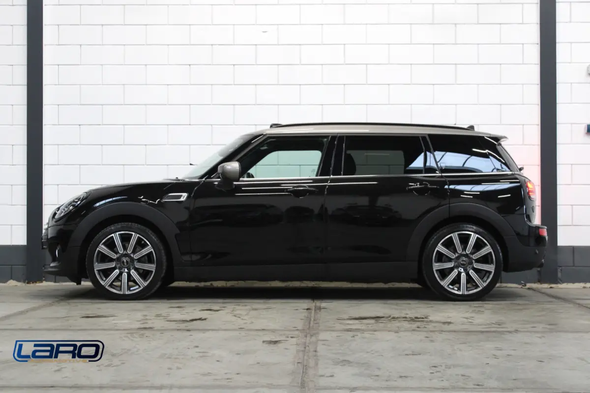 Mini 1.5 Cooper MINI Yours 136 pk | Pano Leer Camera CarPlay Sfeer Keyless
