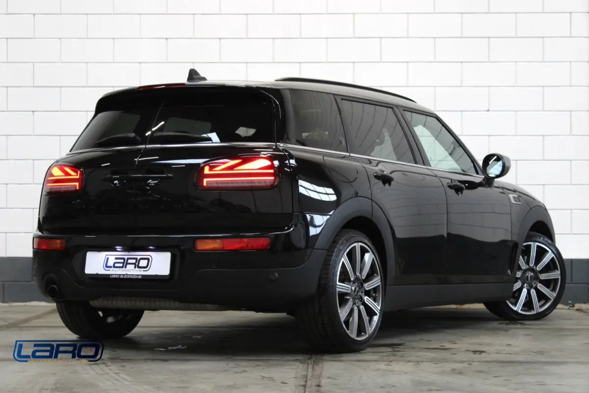 Mini 1.5 Cooper MINI Yours 136 pk | Pano Leer Camera CarPlay Sfeer Keyless