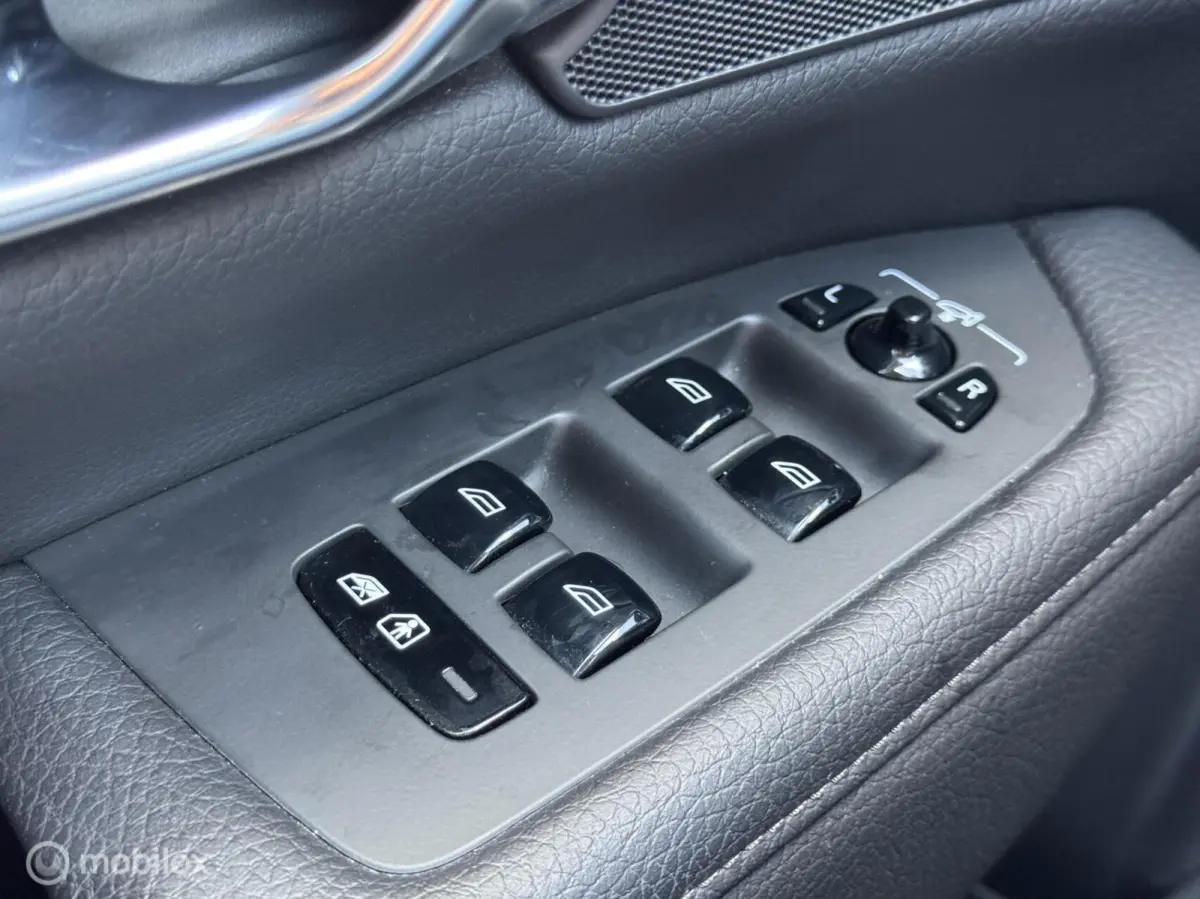 2.0 T8 AWD Inscription/ Navigatie / Trekhaak / Etc