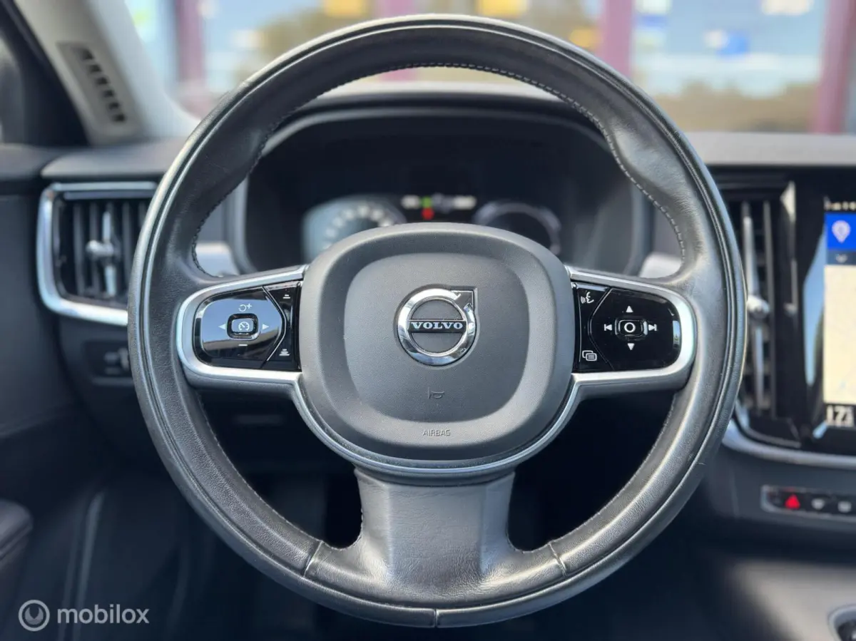 2.0 T8 AWD Inscription/ Navigatie / Trekhaak / Etc
