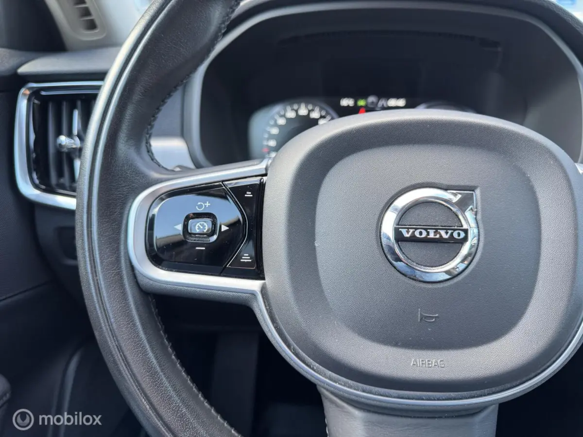 2.0 T8 AWD Inscription/ Navigatie / Trekhaak / Etc