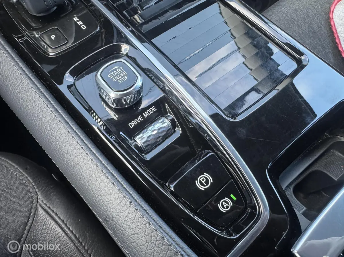 2.0 T8 AWD Inscription/ Navigatie / Trekhaak / Etc