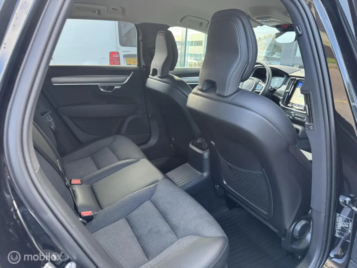 2.0 T8 AWD Inscription/ Navigatie / Trekhaak / Etc