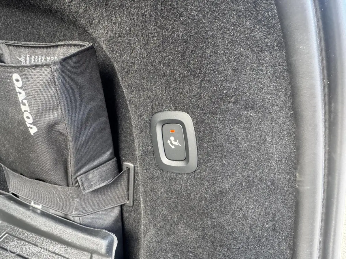2.0 T8 AWD Inscription/ Navigatie / Trekhaak / Etc