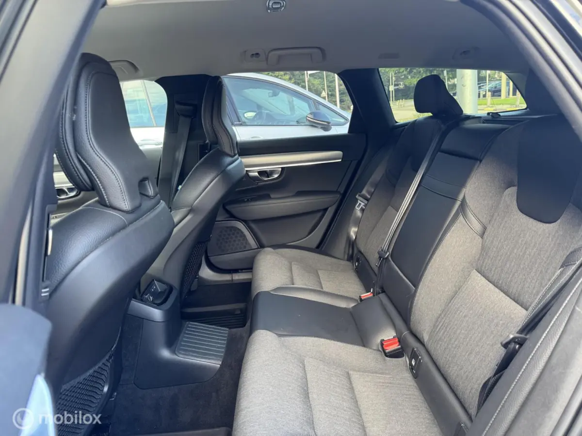 2.0 T8 AWD Inscription/ Navigatie / Trekhaak / Etc