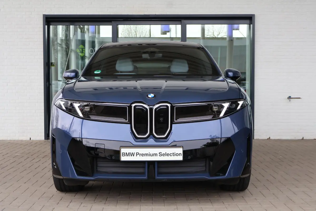 50 xDrive | M Sportpakket | Innovation Pack | Panoramadak | Iconic Glow