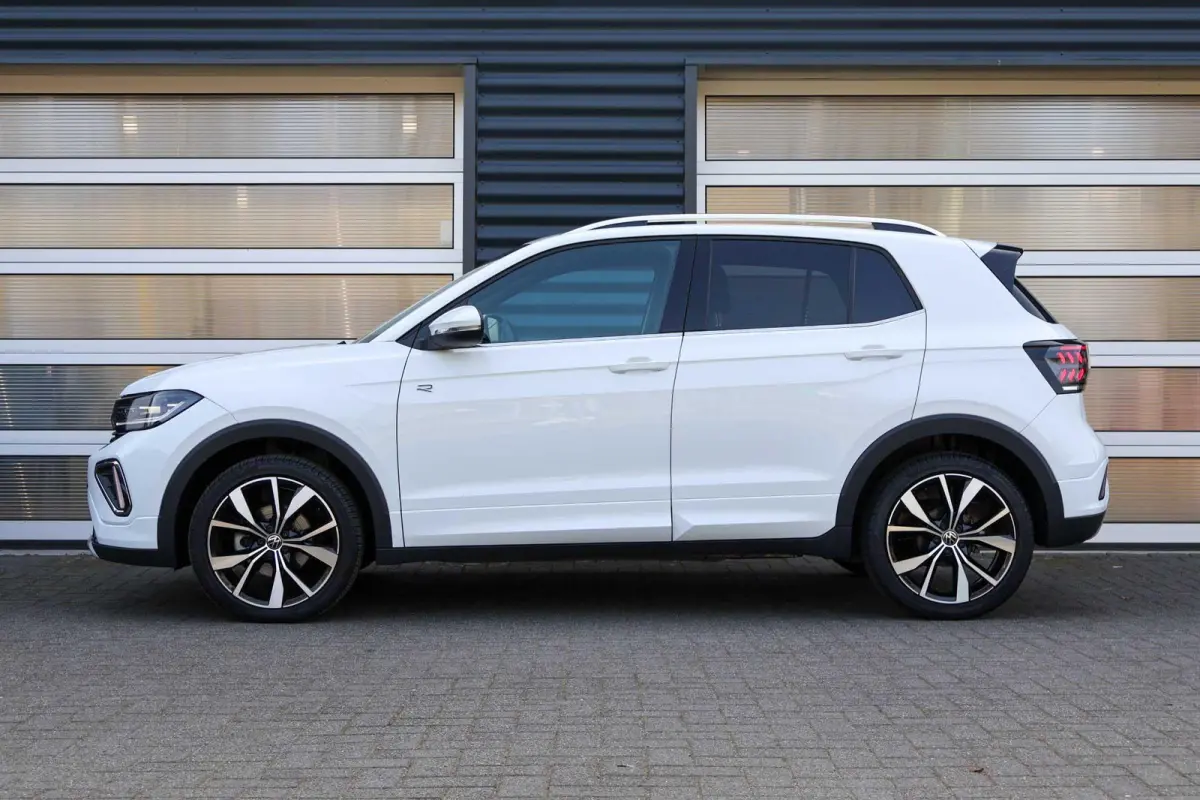 1.0 TSI 115pk DSG R-Line | Keyless Entry | Navigatie | Apple Carplay | Stoelverwarming