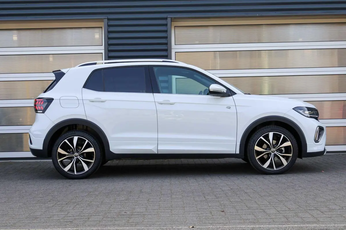 1.0 TSI 115pk DSG R-Line | Keyless Entry | Navigatie | Apple Carplay | Stoelverwarming