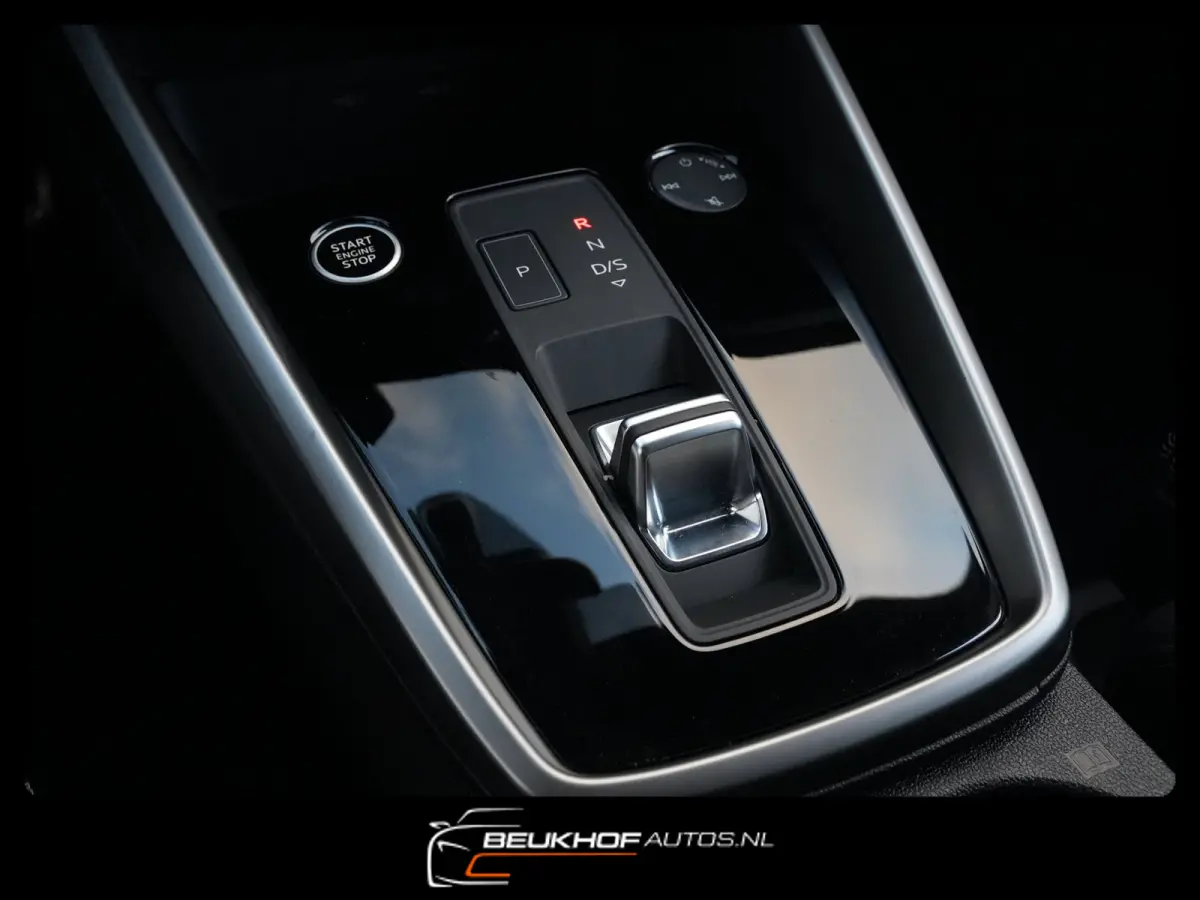 30 TFSI S-Line Maxton Navi Carplay Camera