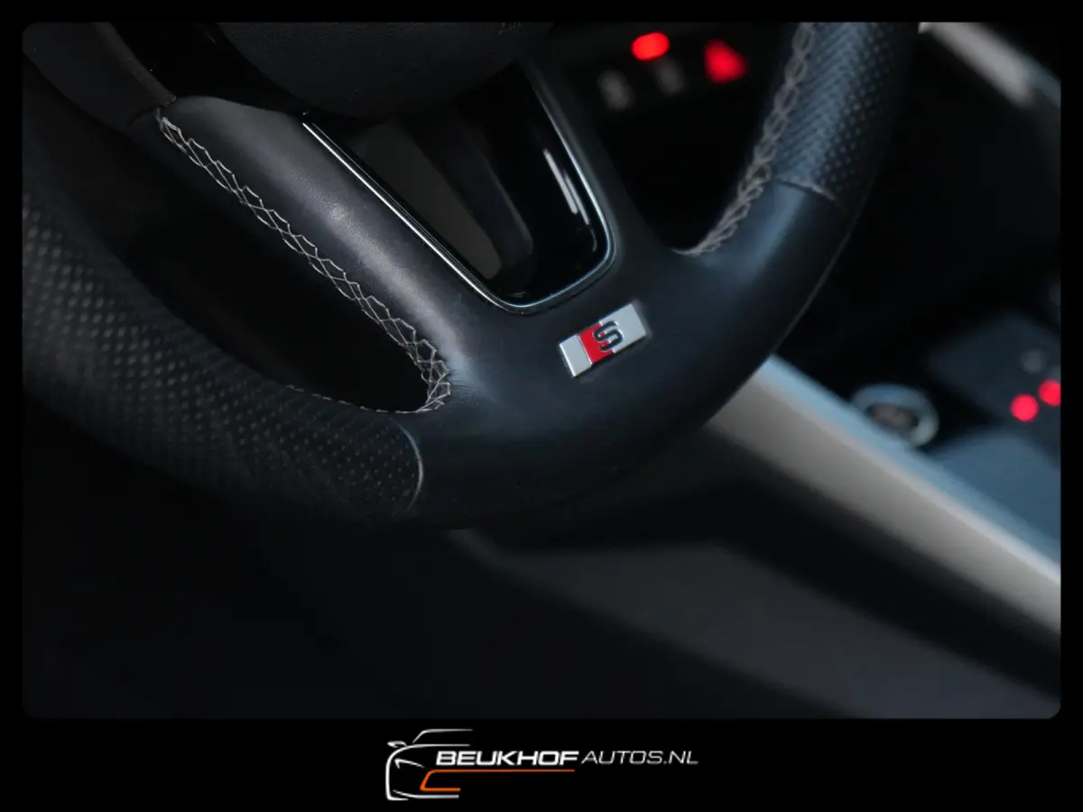 30 TFSI S-Line Maxton Navi Carplay Camera