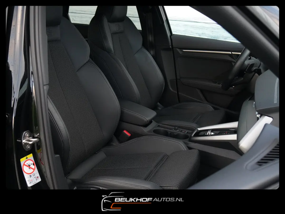 30 TFSI S-Line Maxton Navi Carplay Camera