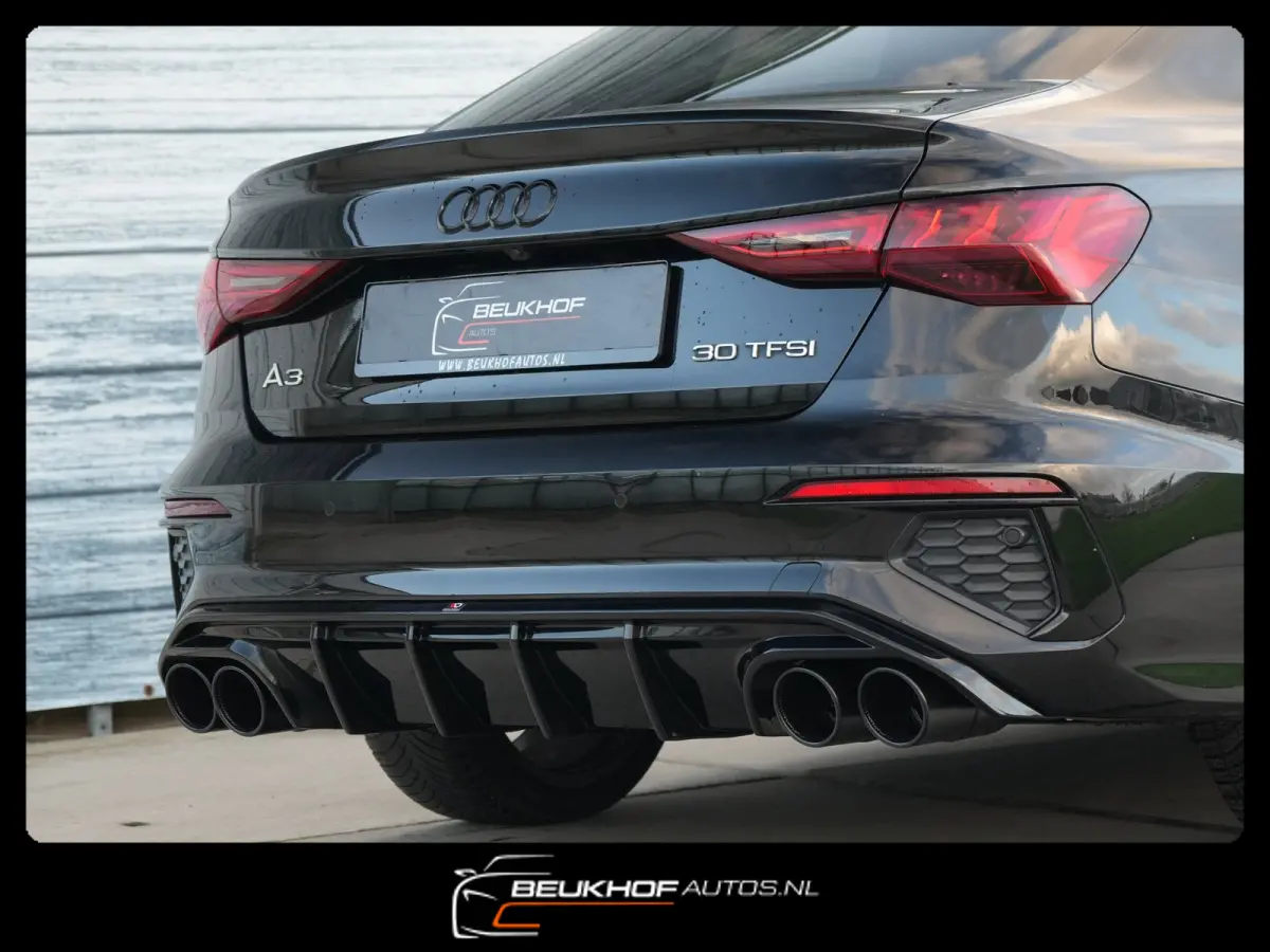 30 TFSI S-Line Maxton Navi Carplay Camera