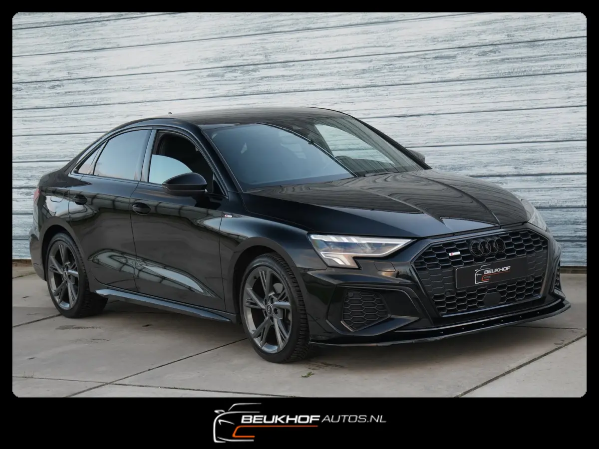 30 TFSI S-Line Maxton Navi Carplay Camera