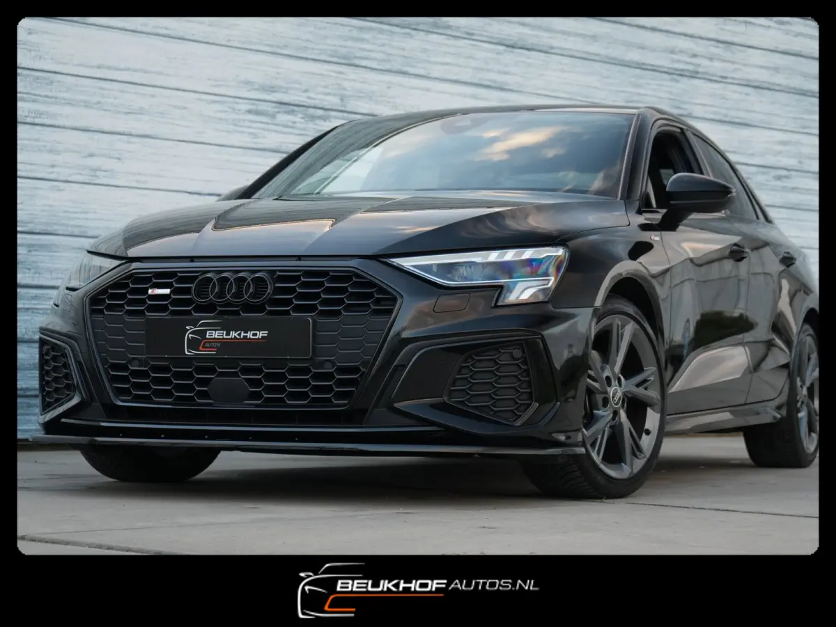 30 TFSI S-Line Maxton Navi Carplay Camera
