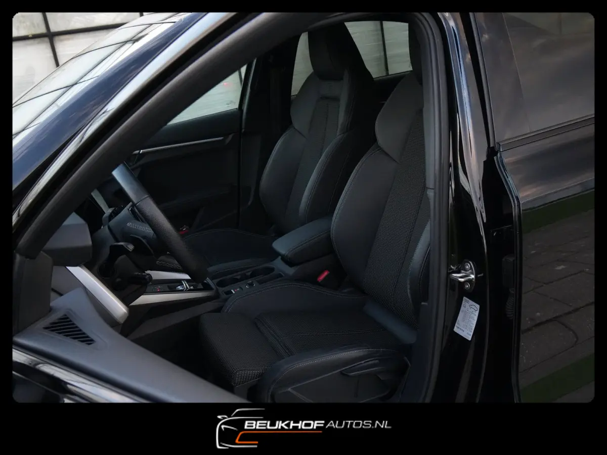 30 TFSI S-Line Maxton Navi Carplay Camera