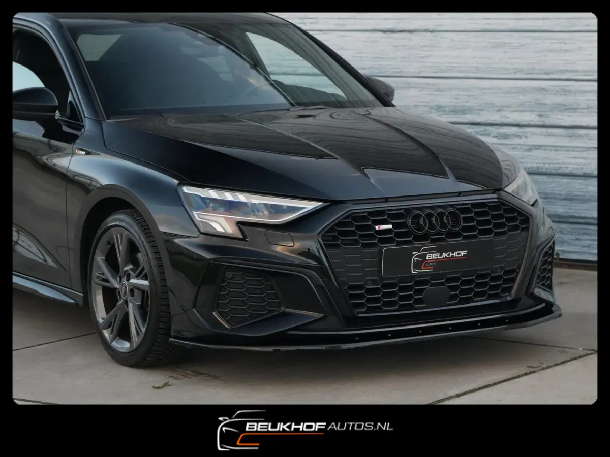 30 TFSI S-Line Maxton Navi Carplay Camera