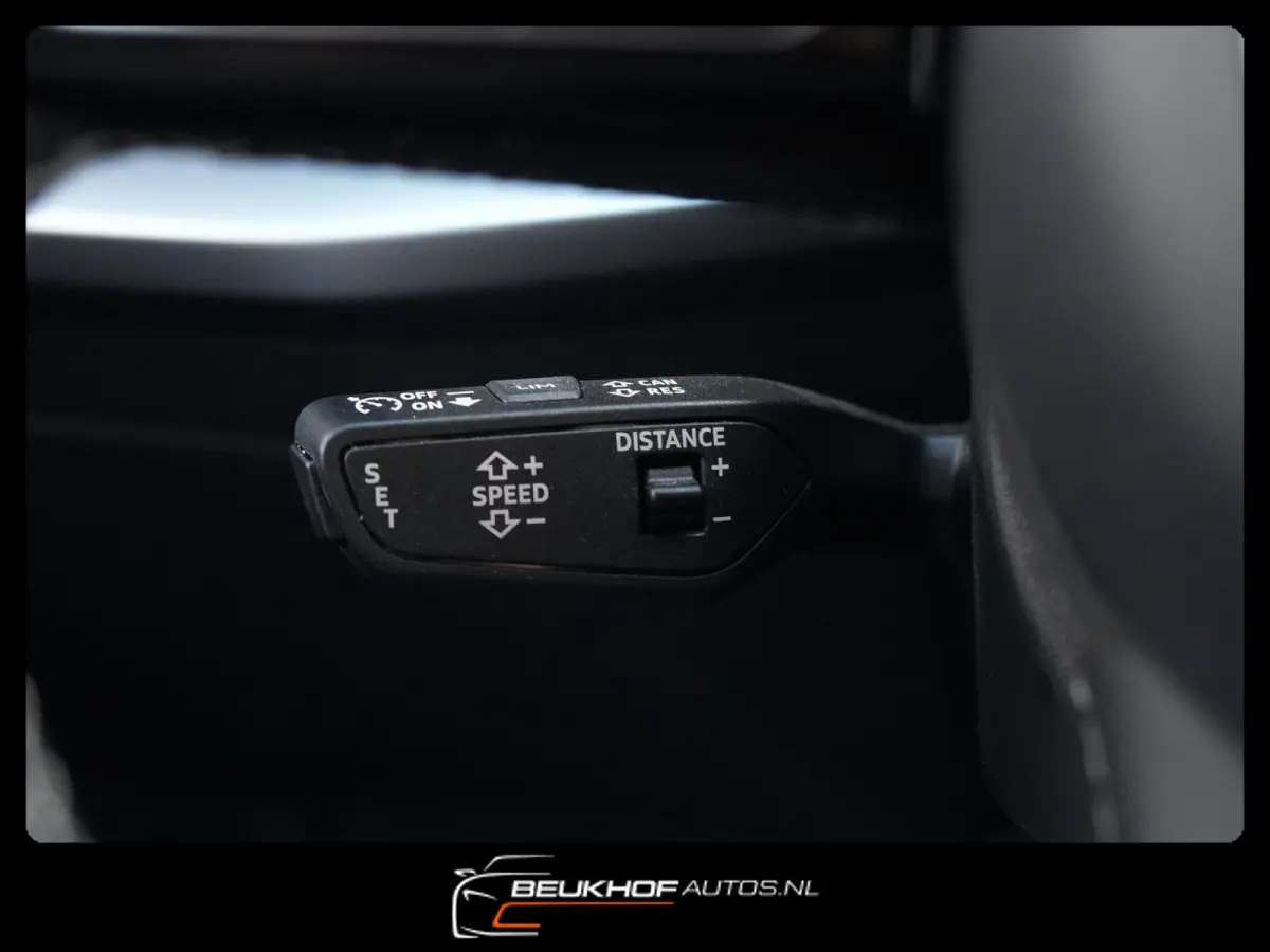 30 TFSI S-Line Maxton Navi Carplay Camera