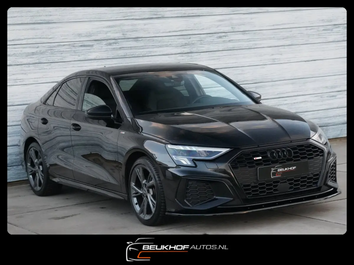 30 TFSI S-Line Maxton Navi Carplay Camera